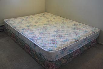 Moving out: a few items for sale 1