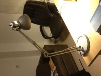 Desk lamp 1