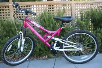 woman's  bike with lock 80$ 1