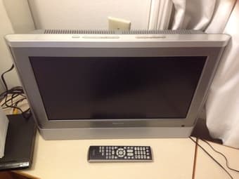 20-inch Toshiba flat-screen tv-dvd combo - $60 1