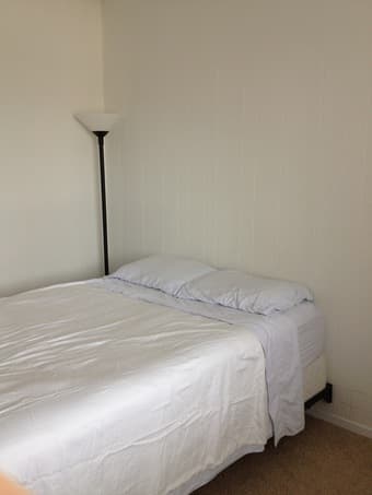 Burlingame room for rent $800/month 9/15 1