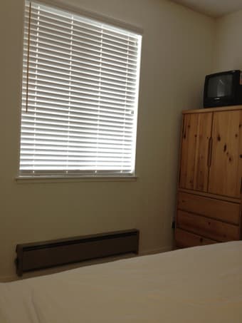 Burlingame room for rent $800/month 9/15 2