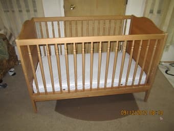 Crib+Mattress+bedding set+water proof mattress cover -$40 2