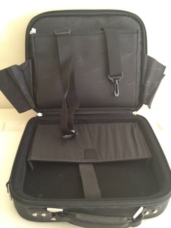 Dell 15.4 Laptop Computer Bag 1