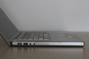 Selling MacBook Pro 15" $750 3