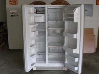 Kenmore - 22 cu ft Fridge/Freezer (side by side) 2