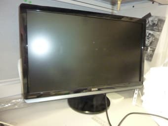 LED LCD Monitor 22" Dell - $130 1