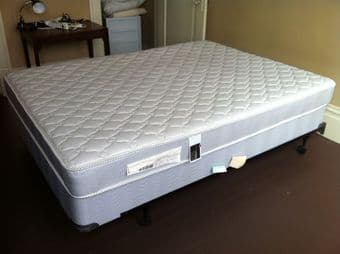 Almost new Simmons Beautyrest queen mattress and box spring - $350 -SF 2