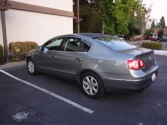 2006 VW Passat 4 Door Sedan, CLEAN Title, Smog Certificate Ready 2
