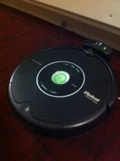 Roomba 550 pet series for rent 1