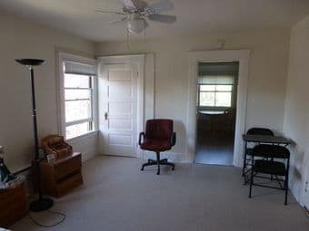Nice cozy studio walking distance to Stanford Campus 1650$ 1