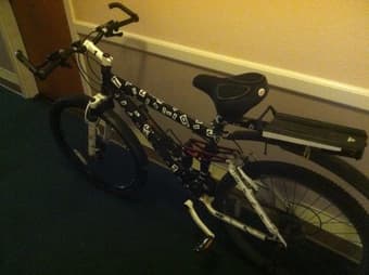 26" Men's Mountain Bike w/ Disk Brakes $200 OBO 1
