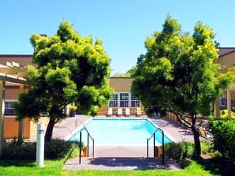 $1200/mon 2b/2b townhouse sublet Dec 9-Feb15 in Daly City(SF-Stanford) 3
