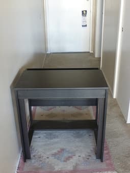 Ikea Mini Desk - 10$ 1