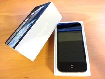 Verizon iPhone 4 Black 16GB Used - $200 1