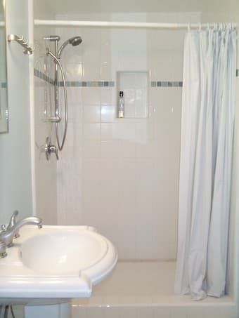 Furnished 1 bd/1 bath cottage; walking/biking distance to Stanford 2