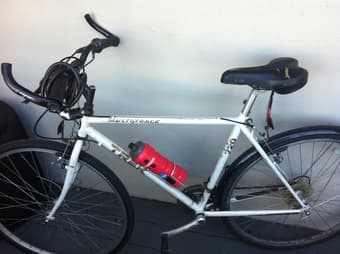 Moving sale (bike, iron, monitor, lamps, etc)-Reduced prices 1