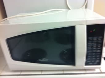 Microwave+electric oven+hair dryer+ grille for just $23 1