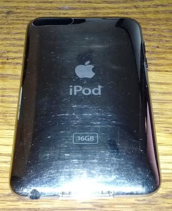 16 gb Ipod Touch- 2nd generation: $100 OBO 2