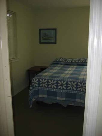 1 bdrm furnished Cottage RWC 5 miles to campus $1765 incl utilities 2