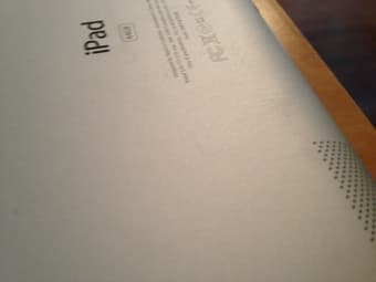 iPad2 64 GB Wifi - Model #MD335LL w/ Applecare+ 3