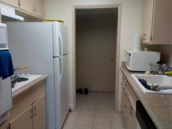 $3500 / 2br - A furnished 2 bedroom/1 bath apartment on College Ave (p 2