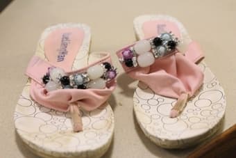 $5, two pairs of women's sandals, size 6 3
