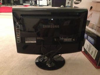 Samsung 25.5 inch LCD HDTV - $200 2