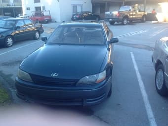 1995 Lexus ES 300 2