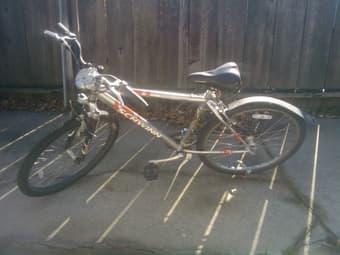 Schwinn mount bike w/ helmet, headlight, and lock $99 1