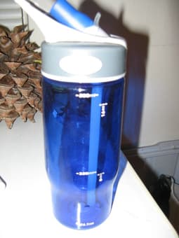 Water bottles, tupperwares, julianner (NEW) 2