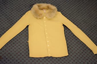 【$39】Banana Republic Fur Trimmed Belted Cardigan 1
