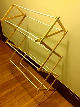 Clothes drying rack $5 1