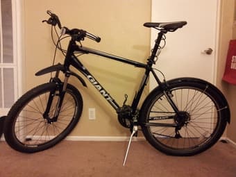 XL mint Bike: Giant Revel w/ Pump, Fenders and Security Kit ($350) 2
