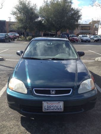 1998 Honda civic,four doors. Excellent condition- 4200$ 1