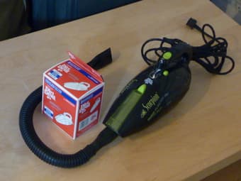 Handhold Vacuum cleaner 1
