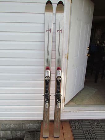 Volant Machete Ski's Marker Bindings 1