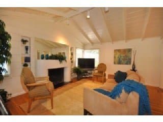 Temporary housing available for 890 a week. 3 BDRM. Bike to Stanford 1