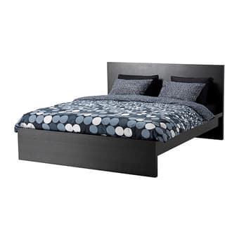 Queen size bed frame 1