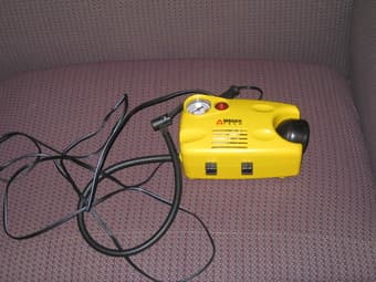 Wagan 2253 3-in-1 Air compressor for Car 1