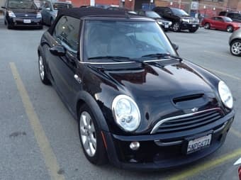 2005 beautiful black Mini Cooper S, only $11,500 1