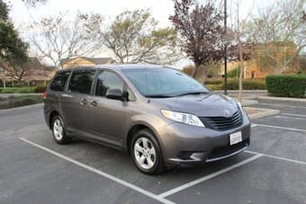 2011 Toyota Sienna Minivan | 21,970 Miles--$20500(Santa Clara) 1