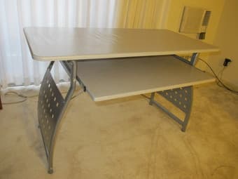 Computer desk $10 1