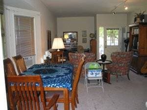 $2850/ 2br - 1 BA Downtown (north) Palo Alto duplex, available April 1 3