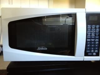 Microwave Oven 1