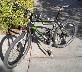 2012 Trek 3500 19.5" (49.5cm) Green/Black Great Condition! $500 OBO 1