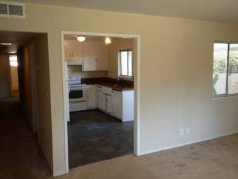 $1795 / 2br - 1000ft² - 2 bed - 1 bath - 1 car garage, four-plex 2