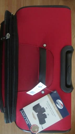 Brand new red Luggage AMERICAN TOURISTER 29'' iLite DLX Upright 2