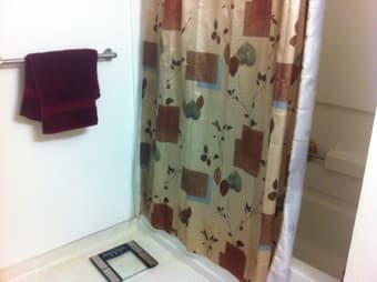SUMMER STUDIO SUBLET - 18 JUNE TO EARLY / MID SEPTEMBER - $1265 3