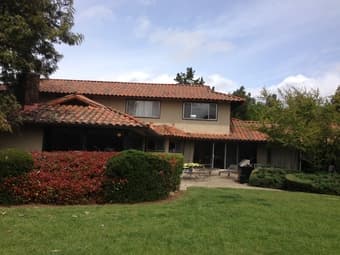 Rooms available 9/1 in beautiful 8-bedroom 4.5 mi from campus 1